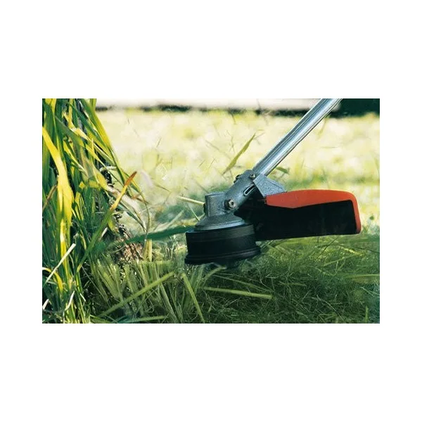 Débroussailleuse FS-KM STIHL avec tête AutoCut 26-2