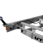 Détail timon en V et roue jockey de la remorque UNITRAILER SAIL 3500/3