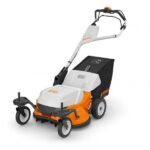 Tondeuse RMA 765V STIHL profil montrant guidon EasyBac et roues 360°