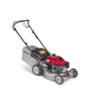 Zoom sur le guidon et commandes de la tondeuse IZY HRG466SKEP Honda