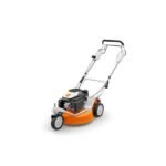 RM 3.1 RT STIHL détail roue avant pivotante pour maniabilité