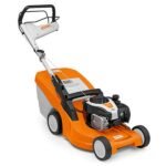 Tondeuse thermique RM 448.1 VC STIHL vue avant carter 46 cm et bac 55 L