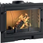 Foyer à bois 700 EOS 8 kW vue avant compact raccordable vitre propre