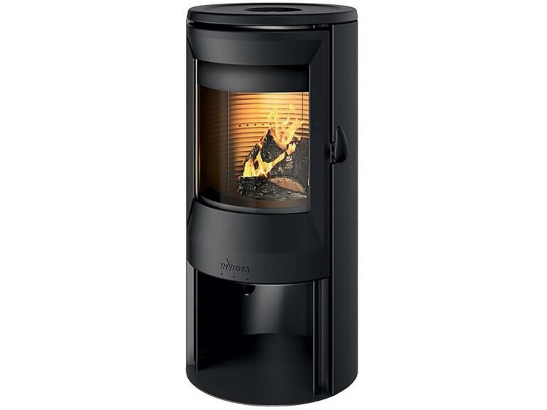 Poêle à bois Invicta  » Neosen  » – raccordable – 8 kW